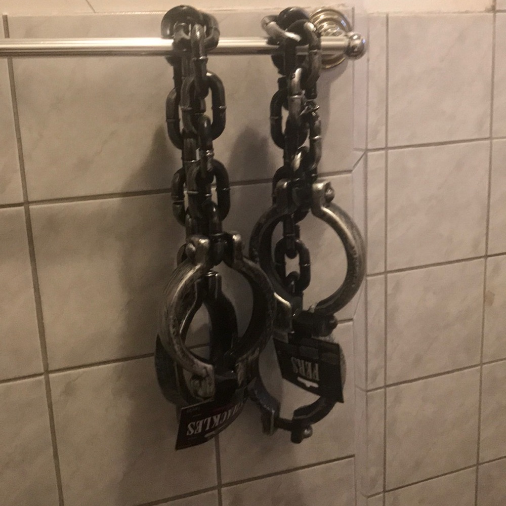 🦉Shackles for Halloween 🎃 👻